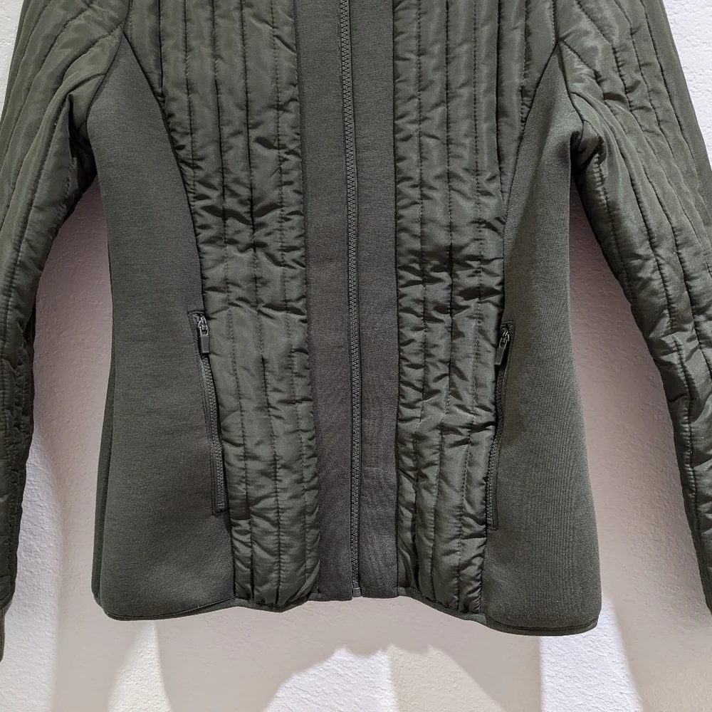 Fabletics Pisa Puffer Quilted Jacket Olive Green Women's Size Large - Picture 3 of 10